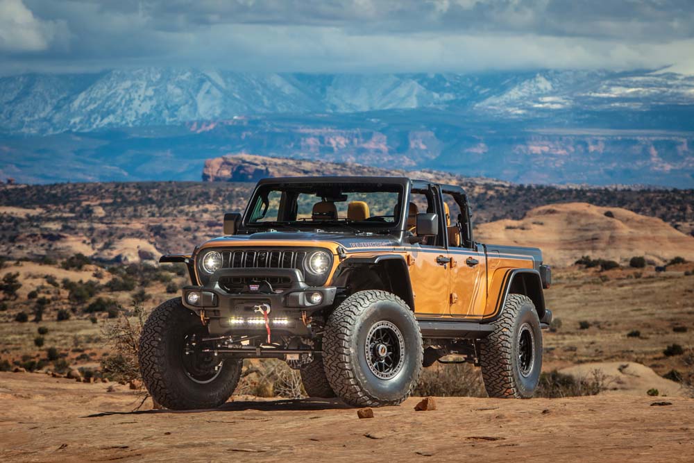 Jeep presenta sus nuevos 'juguetes' en el Easter Jeep Safari 2024 42 Motor16 Jeep® Gladiator Rubicon High Top Concept 4 Motor16