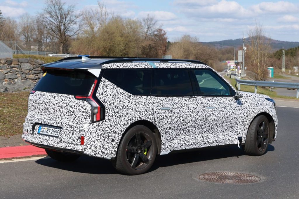 El Kia EV9 GT se pone a tono en Nürburgring 18 Motor16 Kia EV9 GT Ring 17 Motor16