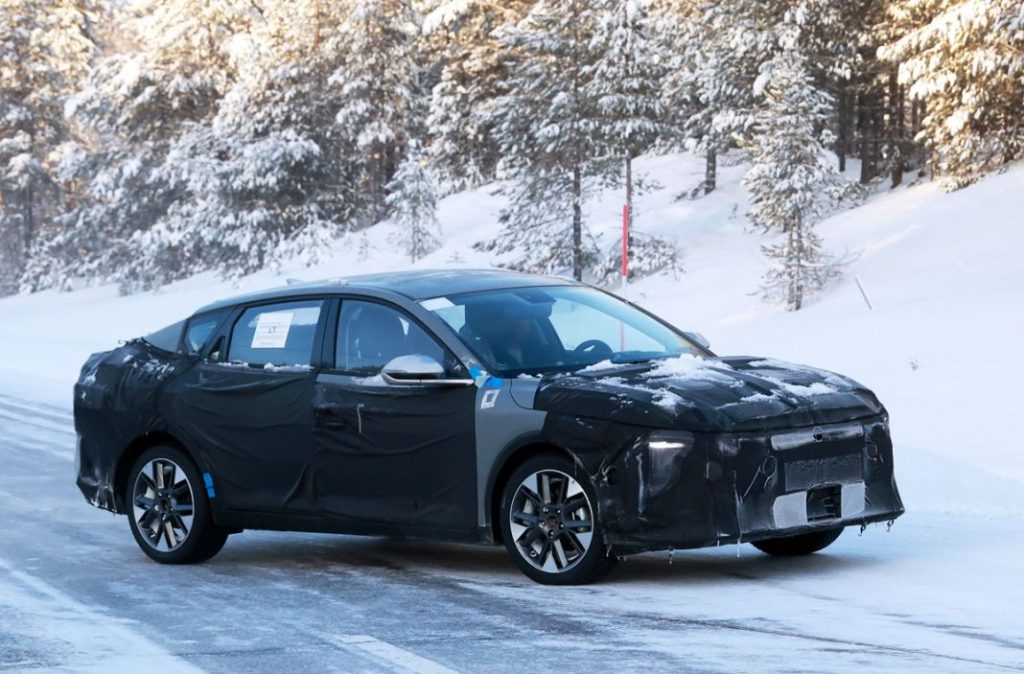Kia sigue apostando por los sedán... Aunque tendrás que ir a EE.UU. para verlo 17 Motor16 Kia K4 12 Motor16