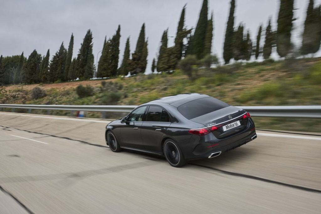 Prueba del Mercedes E 220 d: Dame más kilómetros, por favor 9 Motor16 Mercedes E 220 d Berlina 2024 18 Motor16