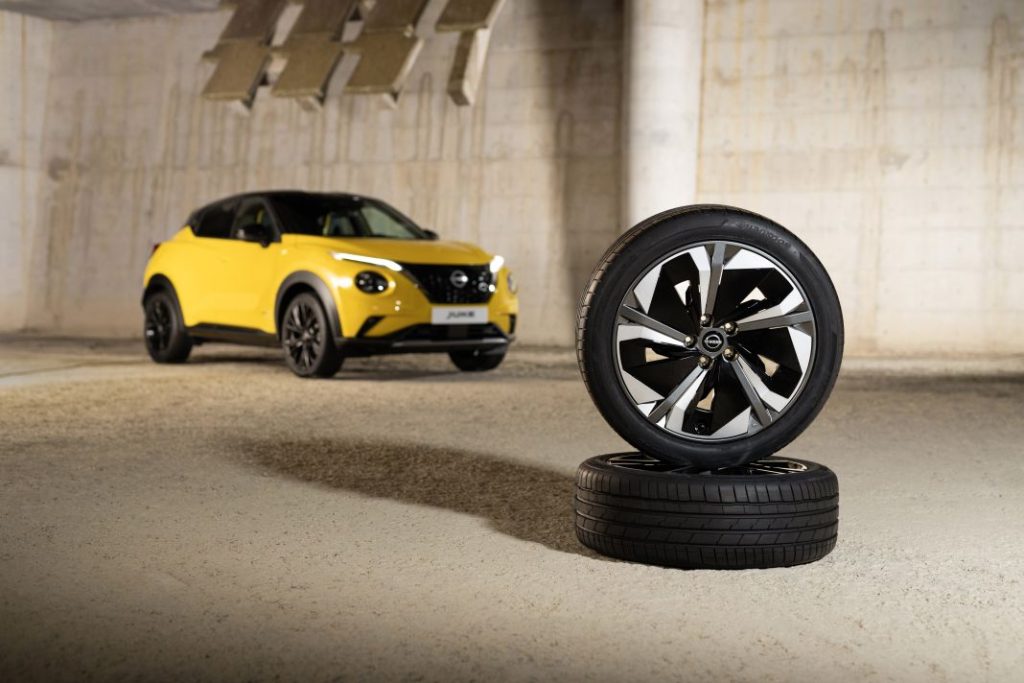 Nissan juke icon hybrid 2024 amarillo 32 Motor16