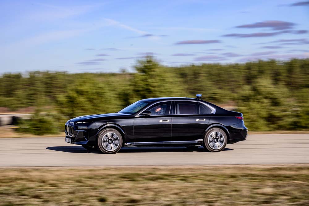 El curso especial de BMW que te convertirá en Bond, James Bond 10 Motor16 P90543750 highRes Motor16