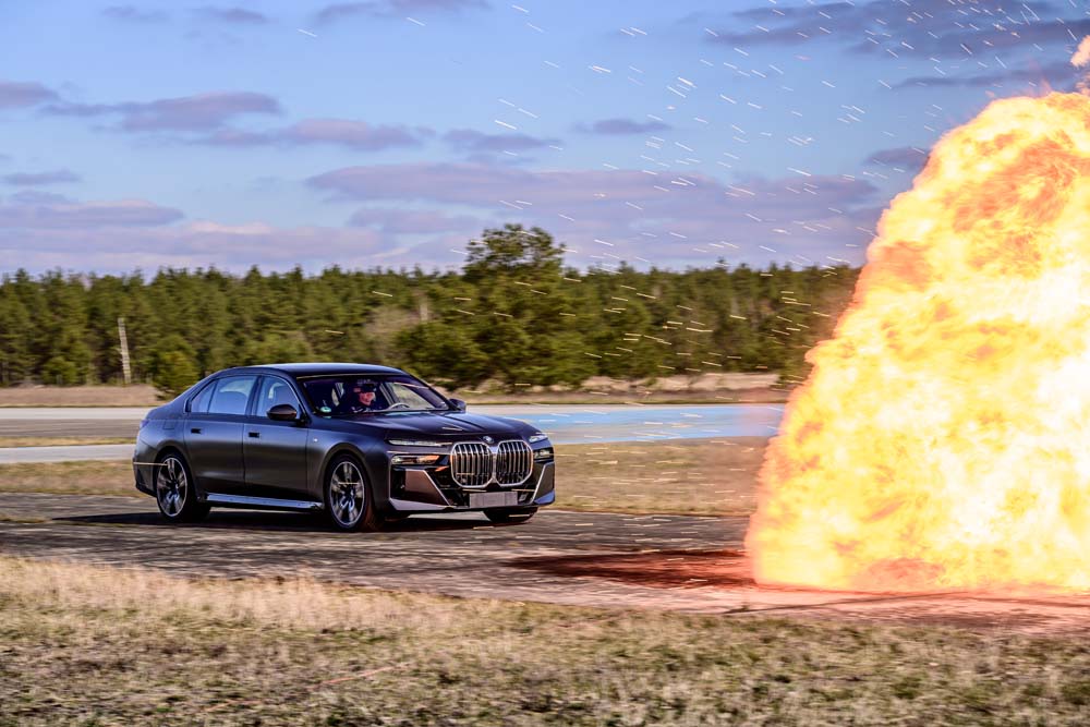 El curso especial de BMW que te convertirá en Bond, James Bond 16 Motor16 P90543775 highRes Motor16