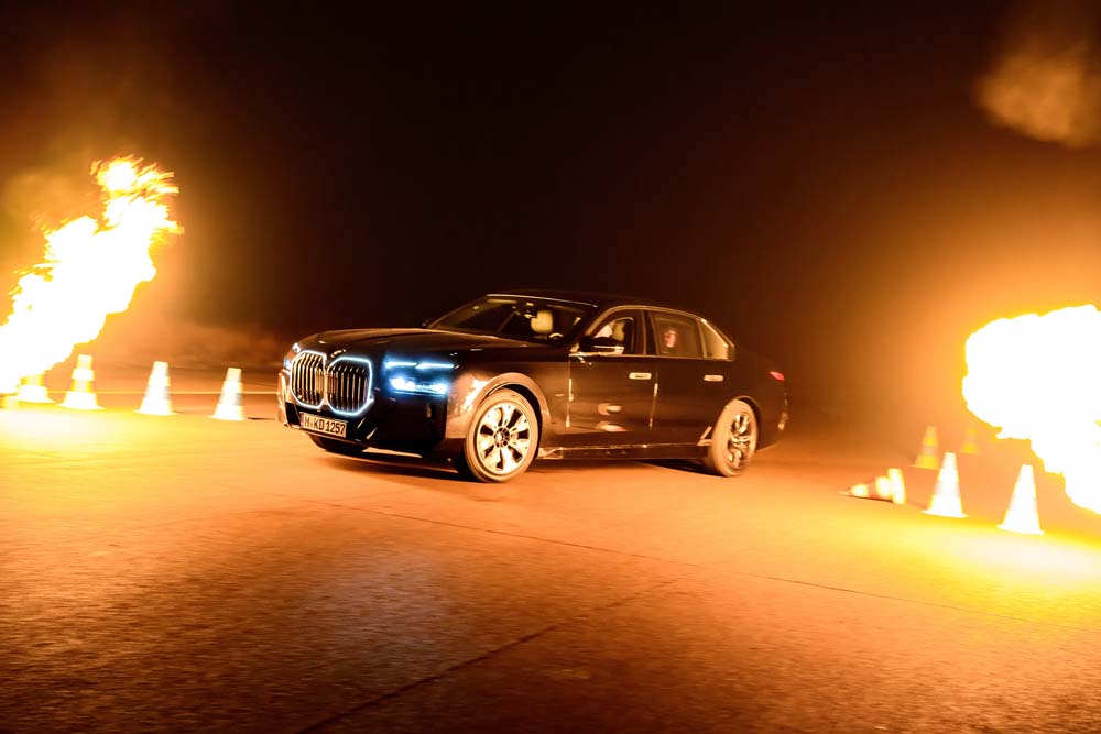 El curso especial de BMW que te convertirá en Bond, James Bond 19 Motor16 P90543778 highRes Motor16