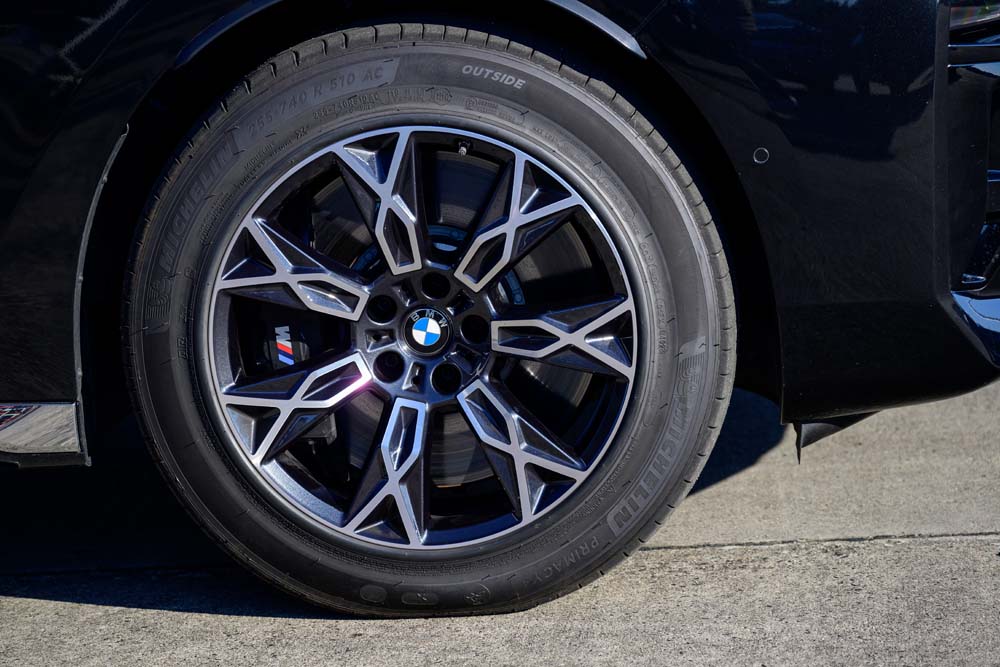 El curso especial de BMW que te convertirá en Bond, James Bond 23 Motor16 P90543782 highRes Motor16