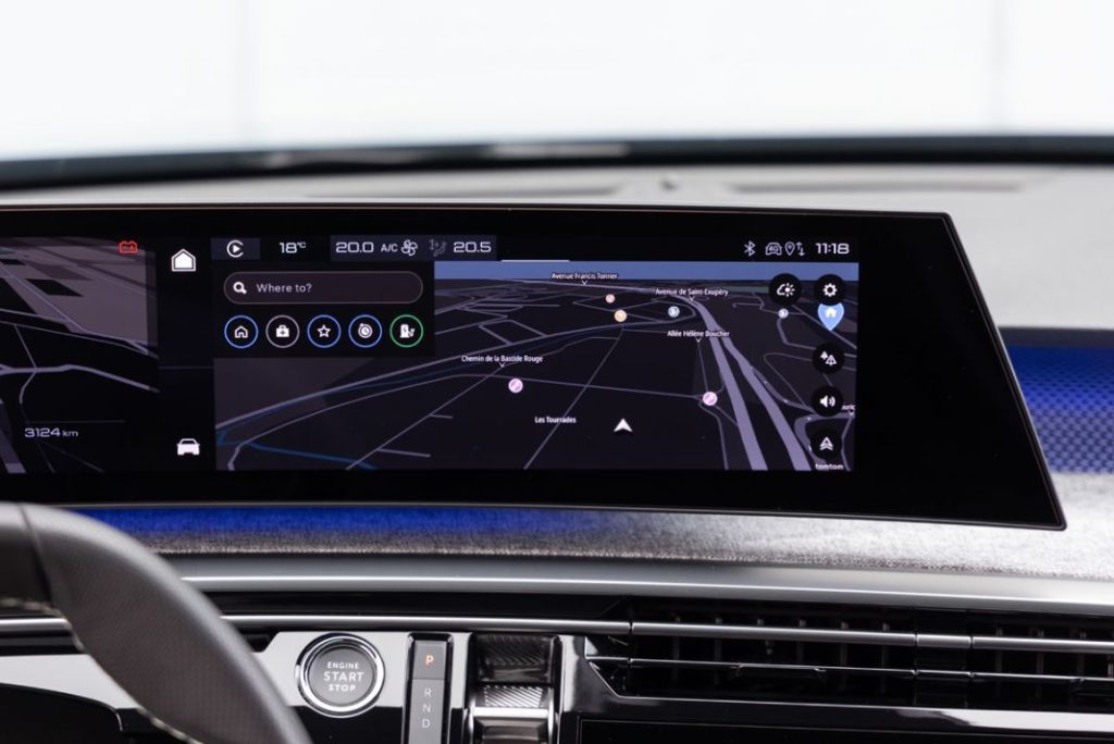 Las 10 claves con las que el Peugeot E-3008 quiere triunfar 4 Motor16 PEUGEOT E3008TESTDRIVE 2402TC054 Motor16