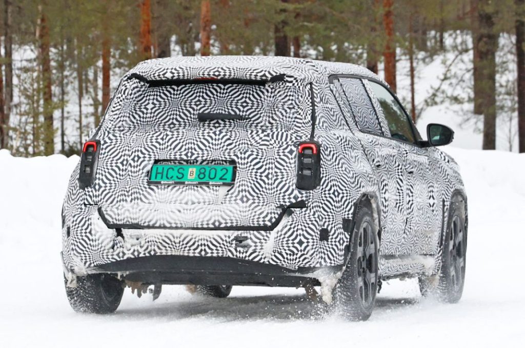 Renault 4 road 16 Motor16