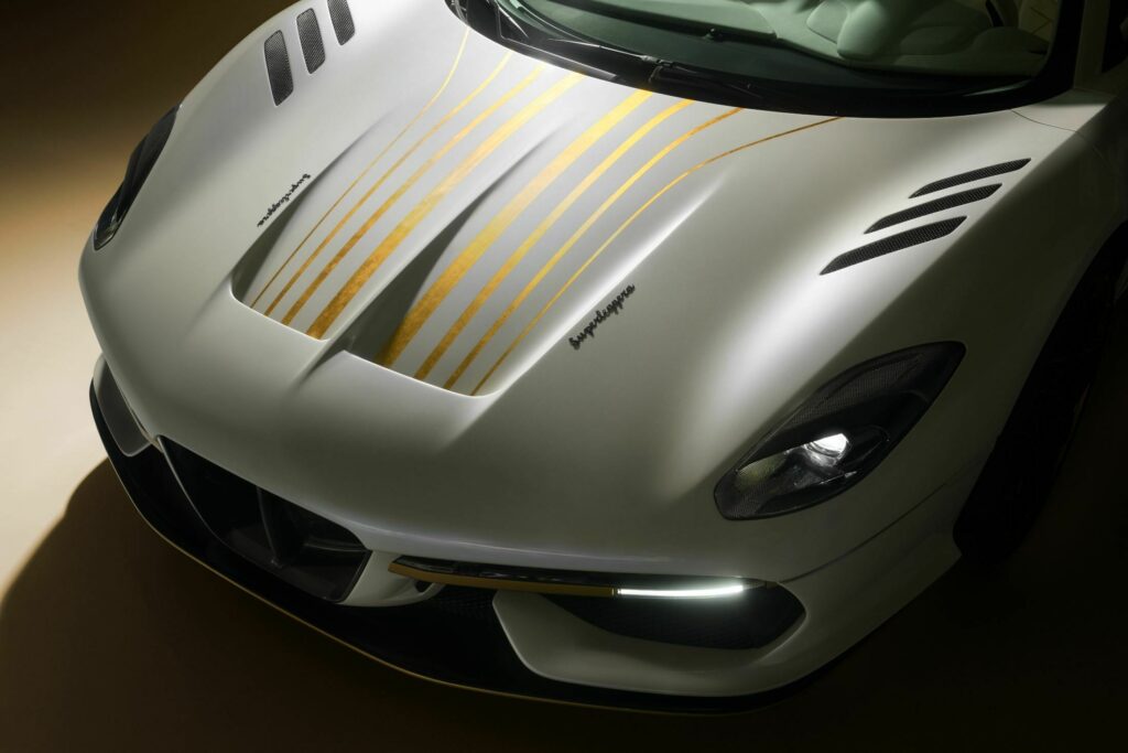 Touring Superleggera Arese RH95 Vento DOro 7 1024x683 1 Motor16