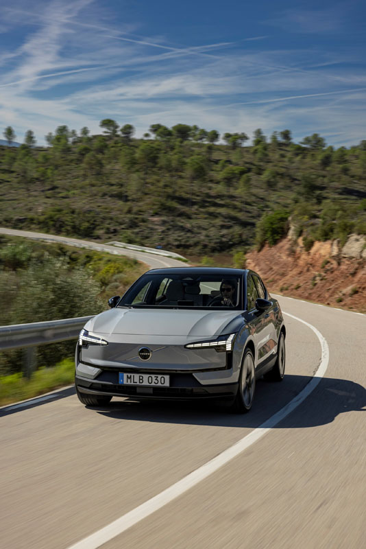 Probamos el Volvo EX30, un eléctrico para romper moldes 24 Motor16 VOLVO EX30 20 Motor16