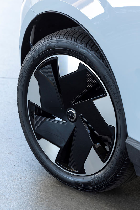 Probamos el Volvo EX30, un eléctrico para romper moldes 28 Motor16 VOLVO EX30 24 Motor16