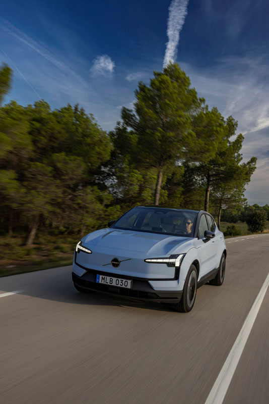 Probamos el Volvo EX30, un eléctrico para romper moldes 2 Motor16 VOLVO EX30 30 Motor16