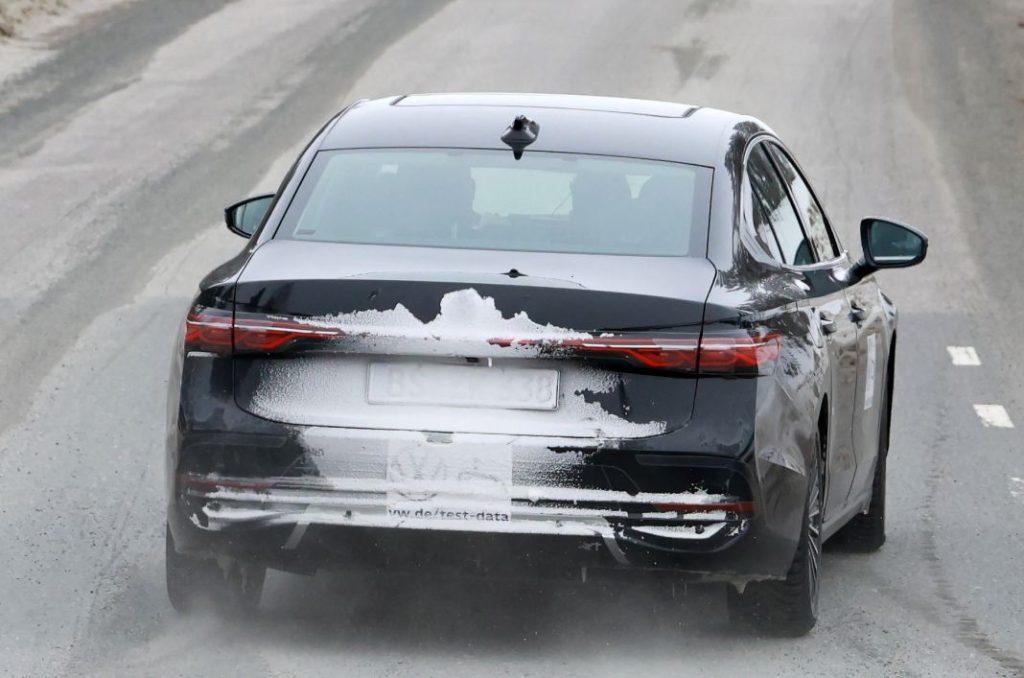 El Volkswagen Jetta 2025 crece para hace olvidar al Passat berlina 2 Motor16 Volkswagen Jetta 2025