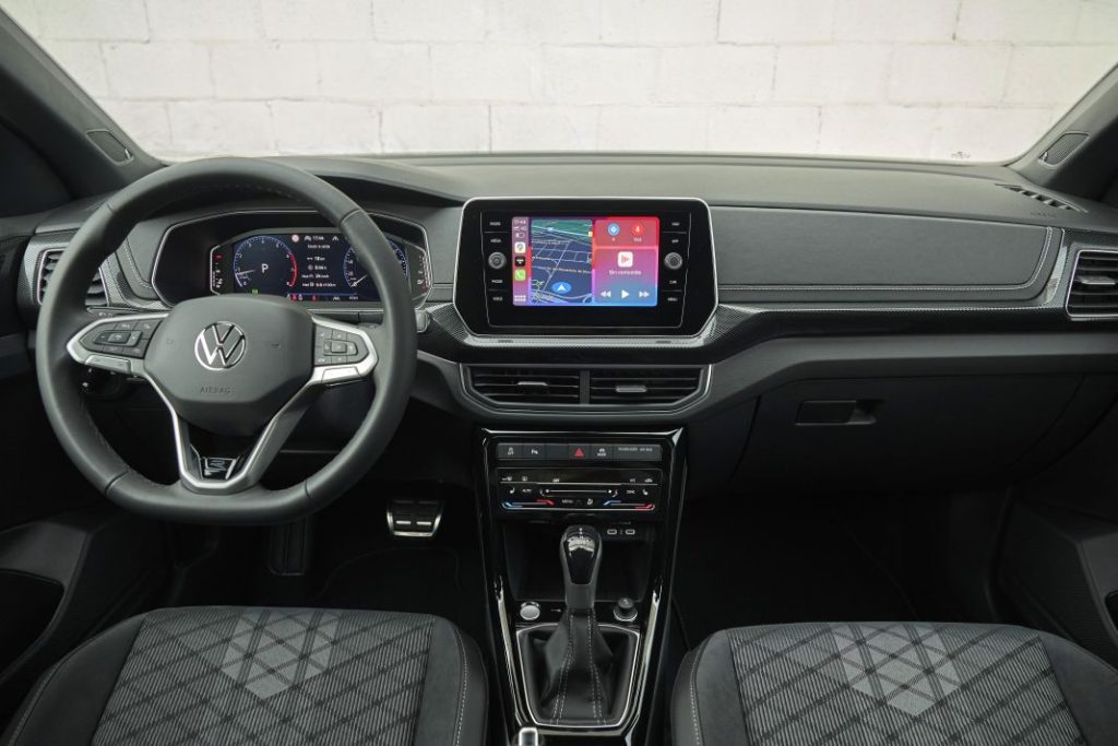 Volkswagen T-Cross 2024. Probamos el renovado SUV urbano 3 Motor16 Volkswagen T-Cross 2024 (77)