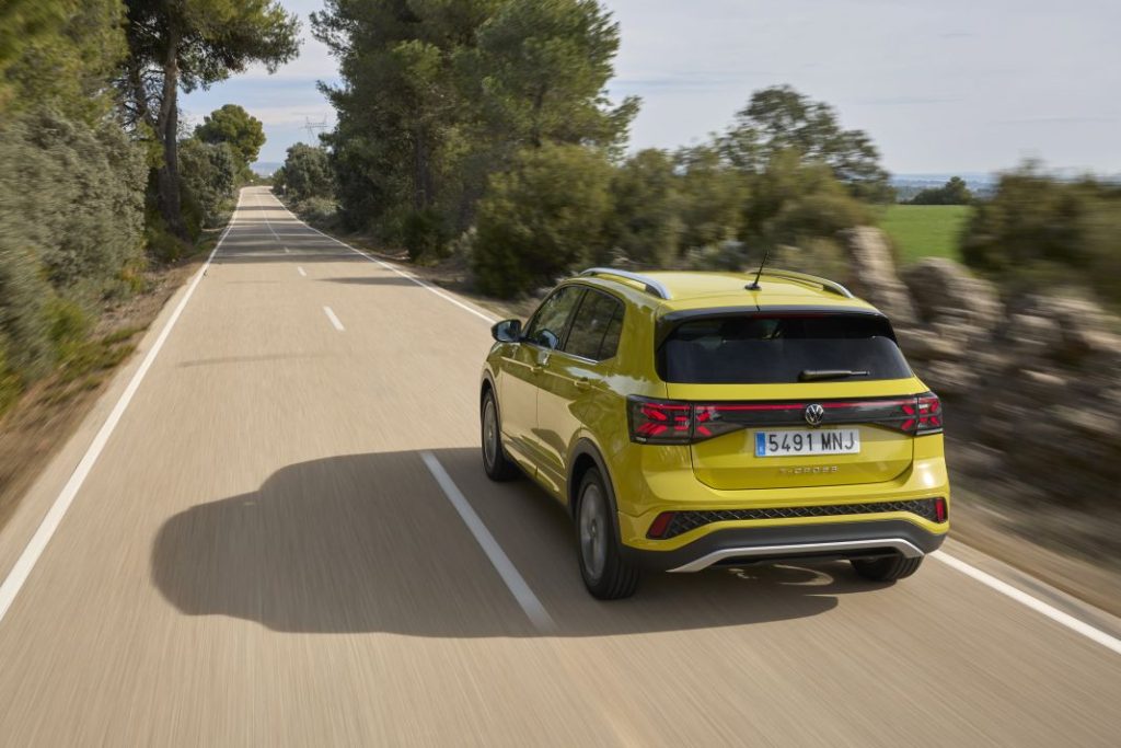 Volkswagen T-Cross 2024. Probamos el renovado SUV urbano 7 Motor16 Volkswagen T Cross 2024 9 Motor16