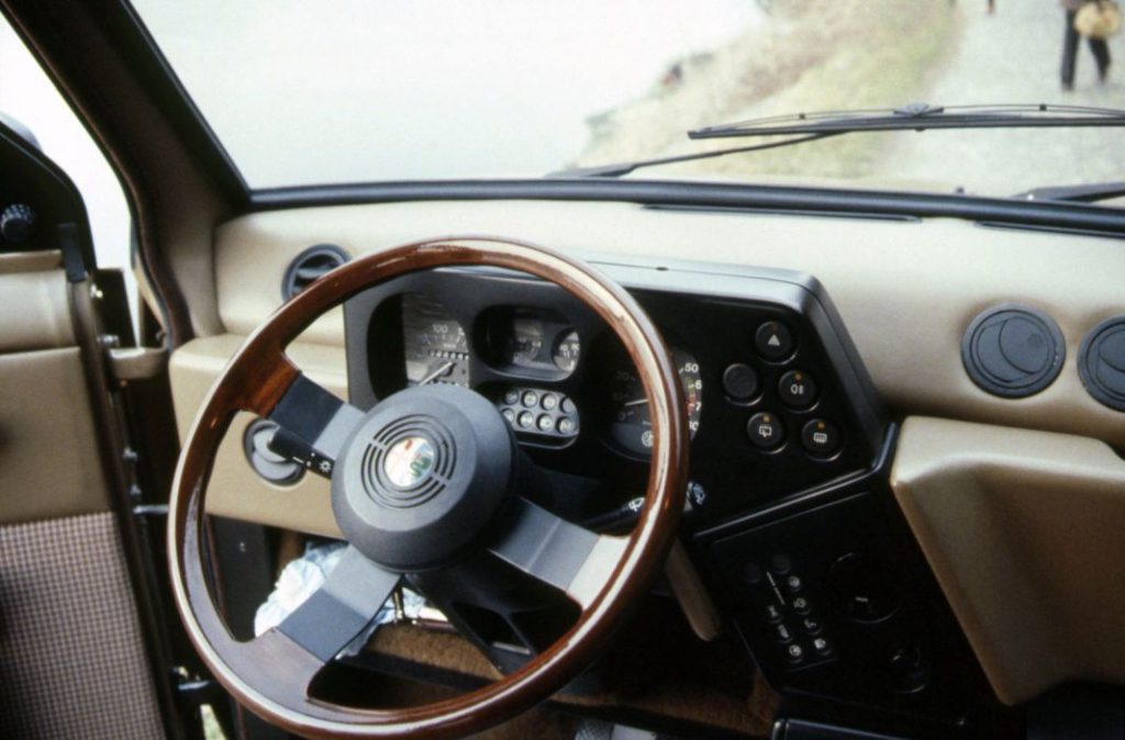 Alfa Romeo Z33 Tempo Libero: El coche que pudo haber cambiado la historia de Alfa 2 Motor16 alfa romeo z33 zagato 8 Motor16