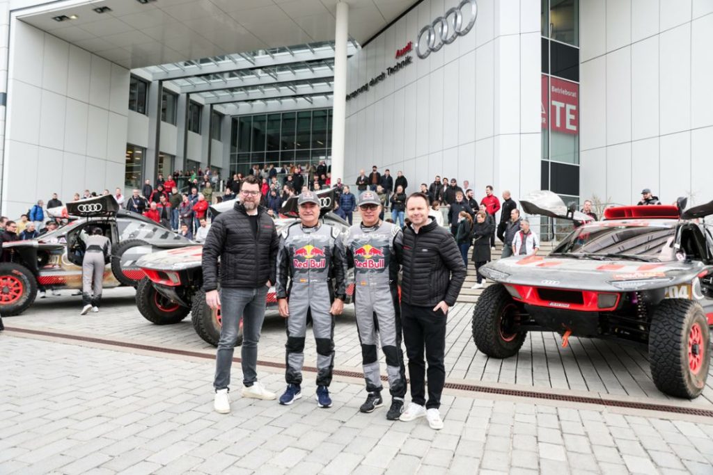 ganadores Rally Dakar Audi visita fabrica1 Motor16