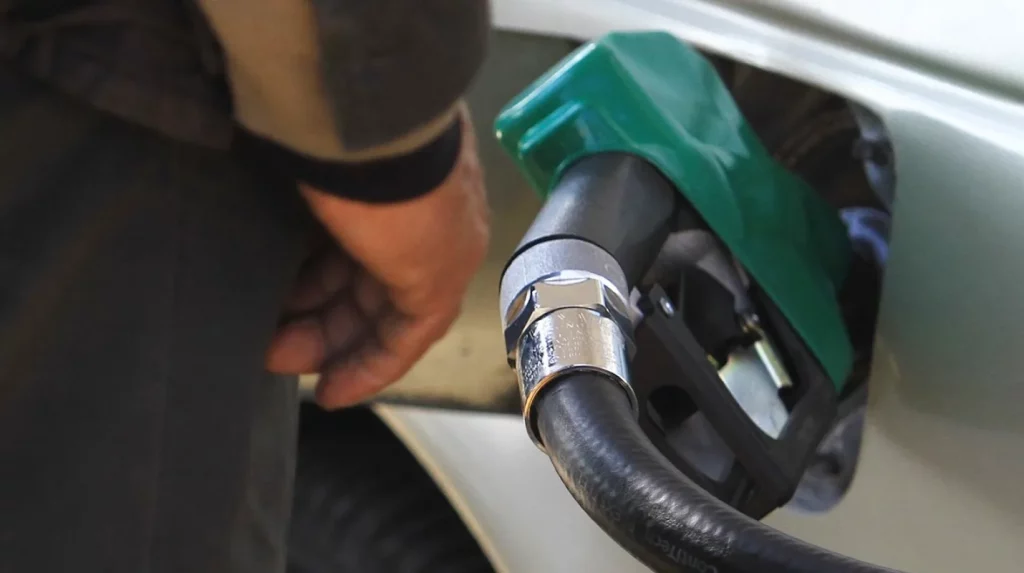 El truco infalible para saber si has repostado gasolina adulterada en tu coche 79 Motor16 gasolina 1 Motor16
