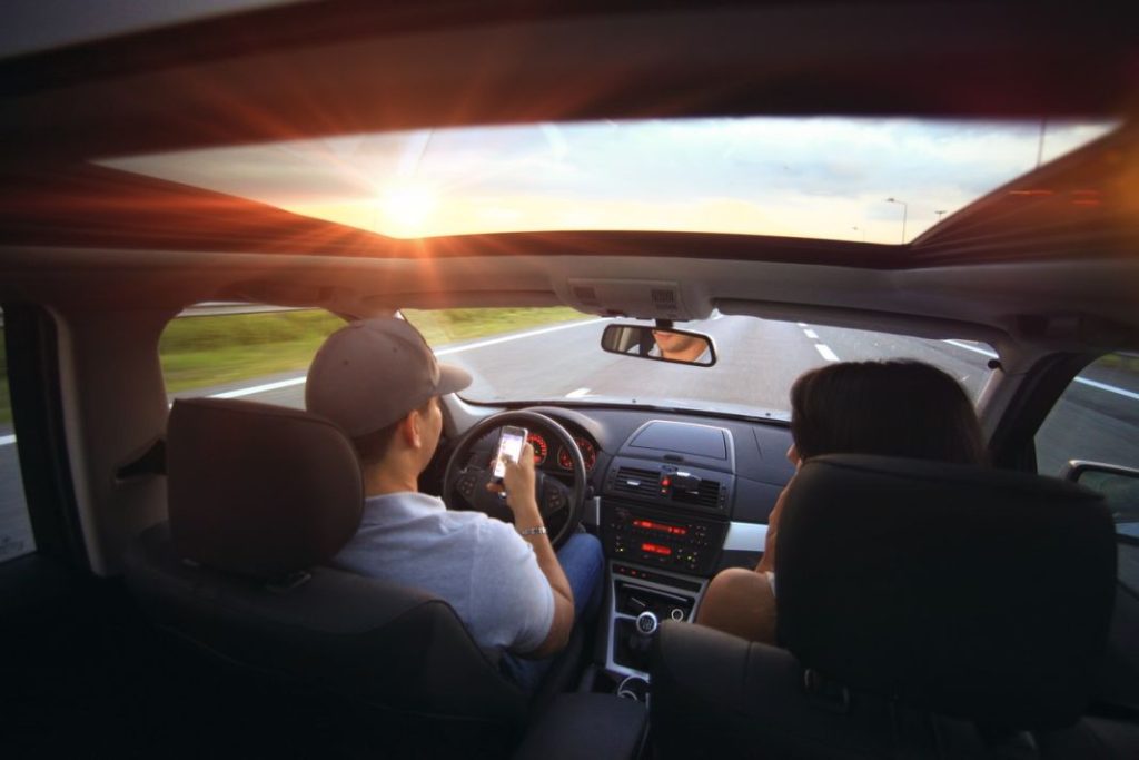 5 multas que la DGT puede poner a los copilotos y acompañantes 134 Motor16 DGT