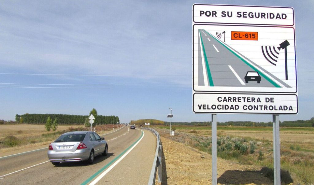 lineas verdes carreteras 1046x616 1 Motor16