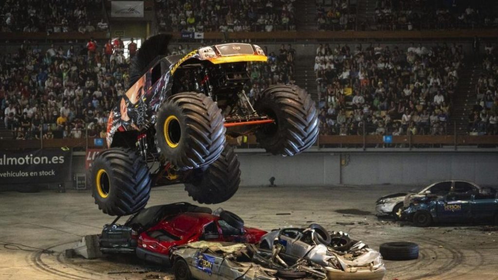 monster truck Motor16