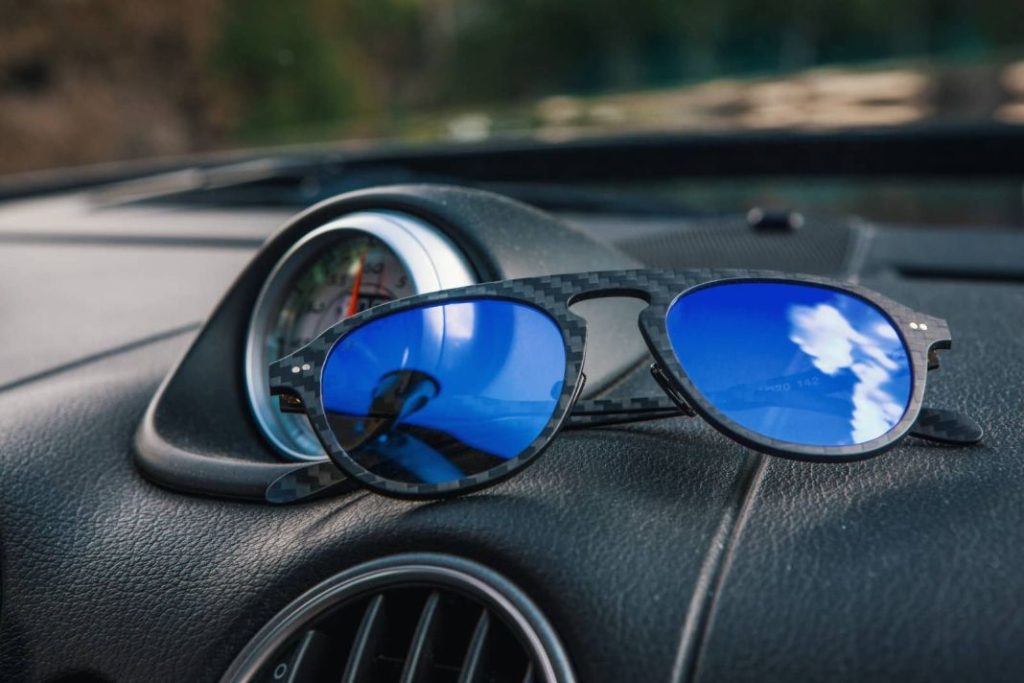 ¿Conduces con gafas o lentillas? Pues la DGT estrena todas estas multas que te afectan 110 Motor16 revisión