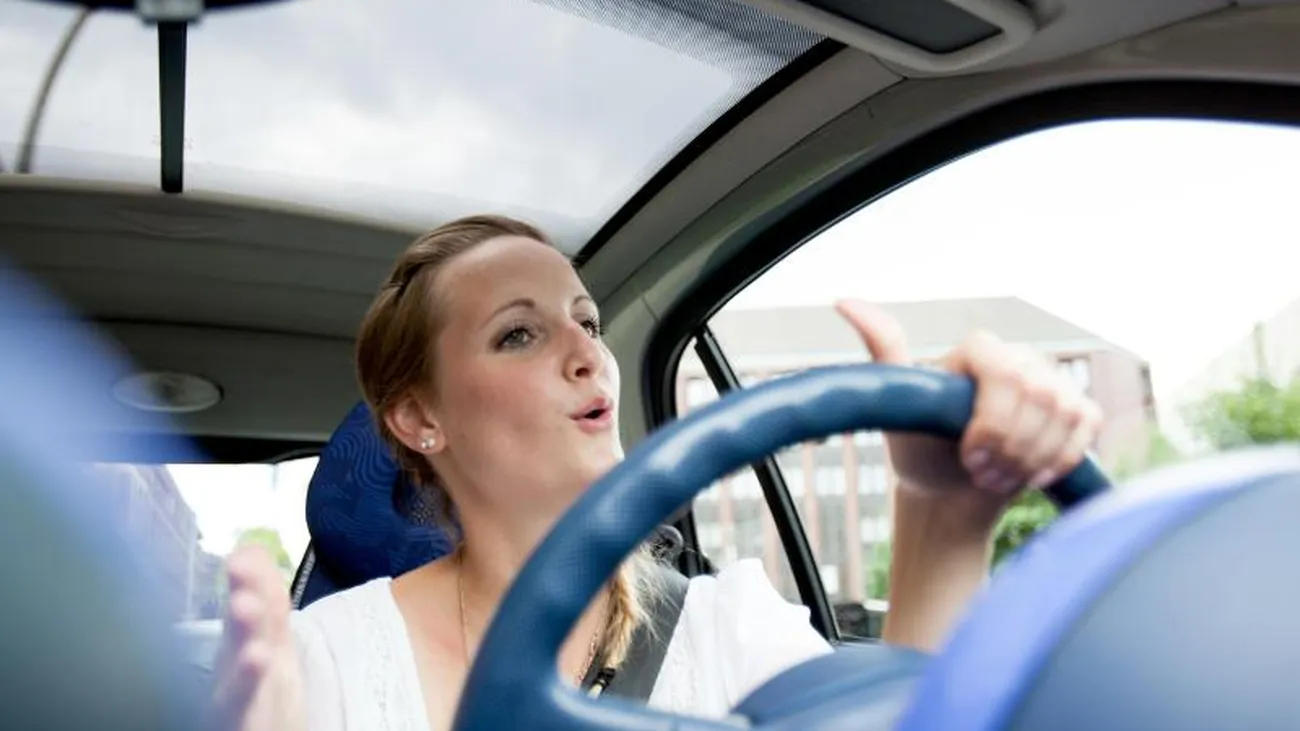 La música que jamás debes escuchar en tu coche mientras conduces 2 Motor16 CREANDO UNA LISTA DE REPRODUCCIÓN SEGURA PARA CONDUCIR