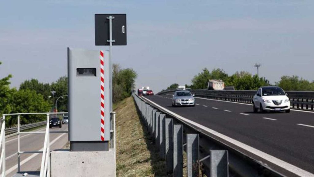 El súper radar de la DGT ya tiene lugar y fecha de actuación: Pere Navarro confiesa 164 Motor16 seguridad