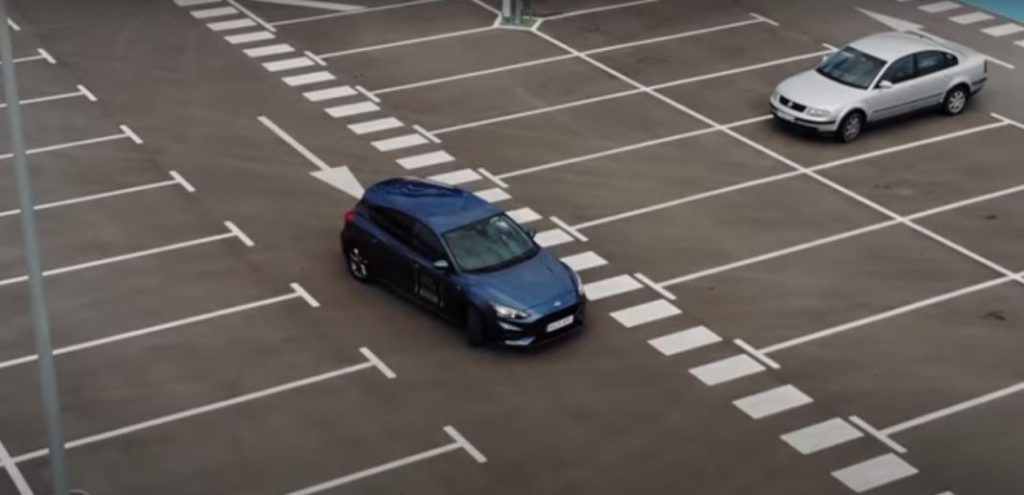 Aparcar en dirección contraria: ¿Te puede multar la DGT por ello? 179 Motor16 imprudencia