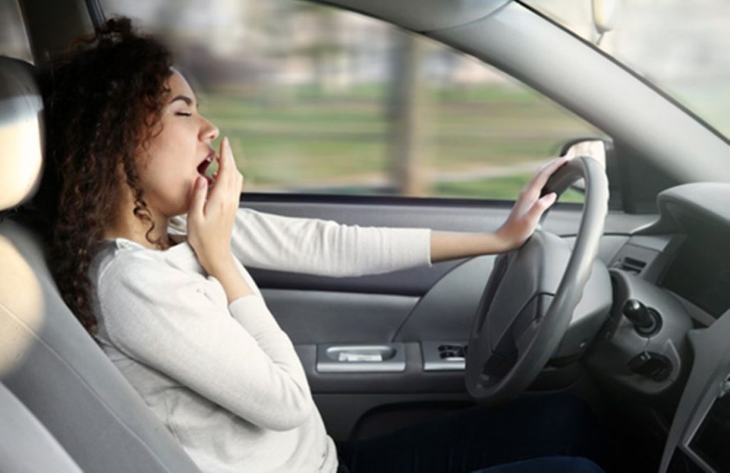 La DGT alerta sobre los problemas que vas a tener al quitarte una hora de sueño 79 Motor16 negativa