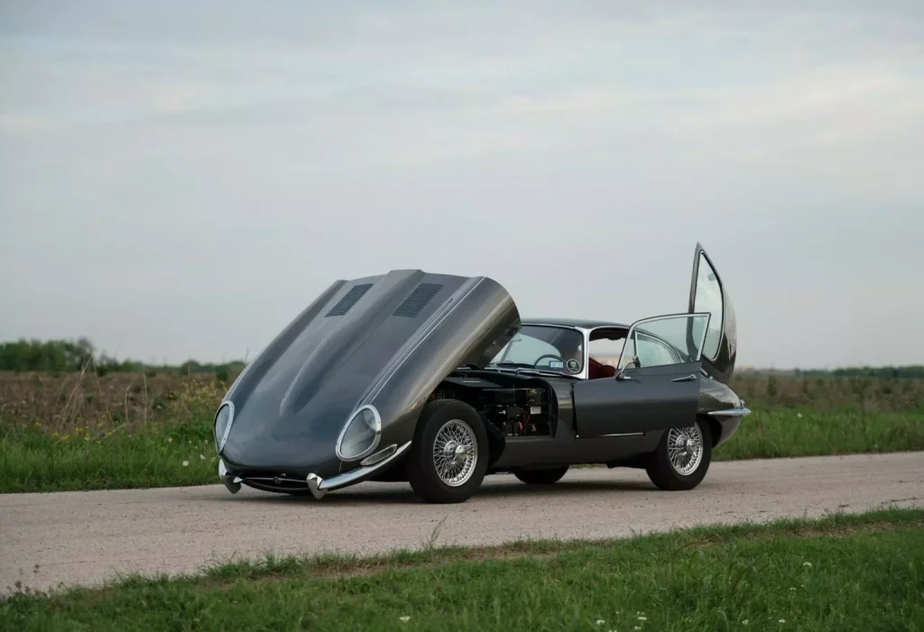 Este bello Jaguar E-Type funciona a pilas 15 Motor16 1975 Jaguar E Type EV Moment 11 Motor16