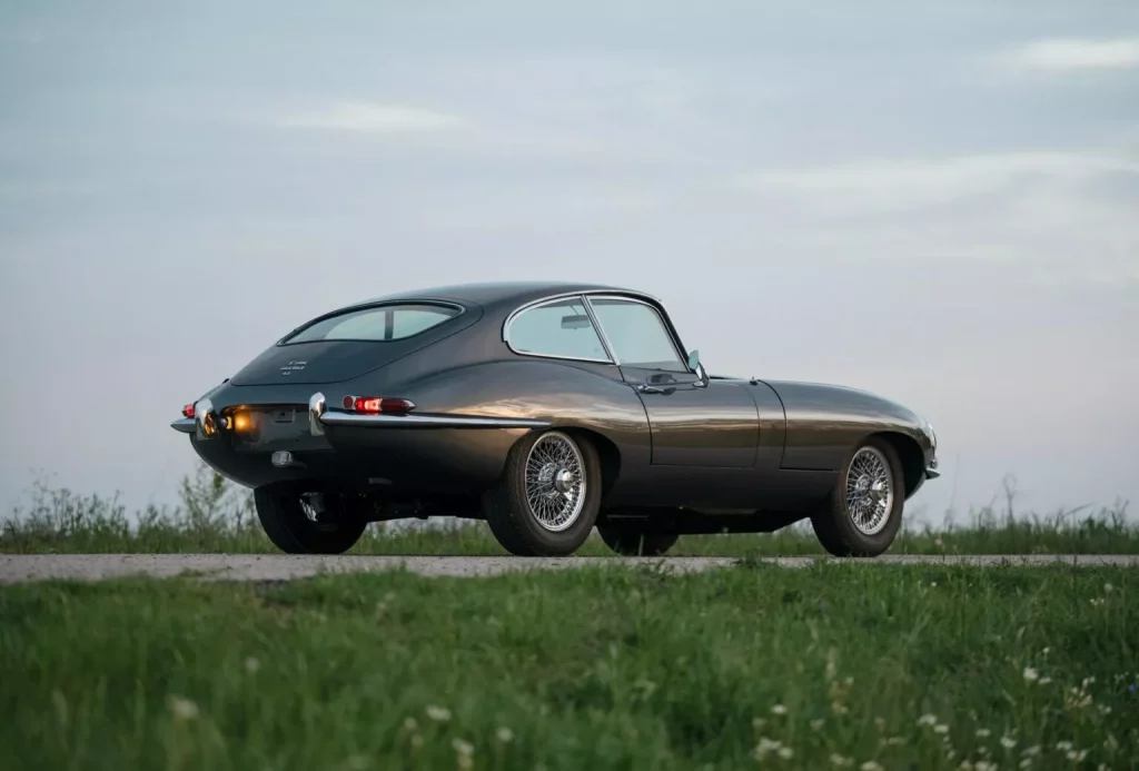 Este bello Jaguar E-Type funciona a pilas 22 Motor16 1975 Jaguar E Type EV Moment 18 Motor16
