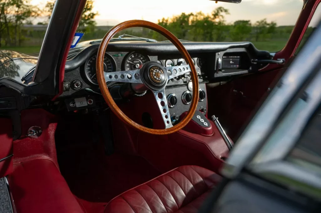 Este bello Jaguar E-Type funciona a pilas 33 Motor16 1975 Jaguar E Type EV Moment 29 Motor16