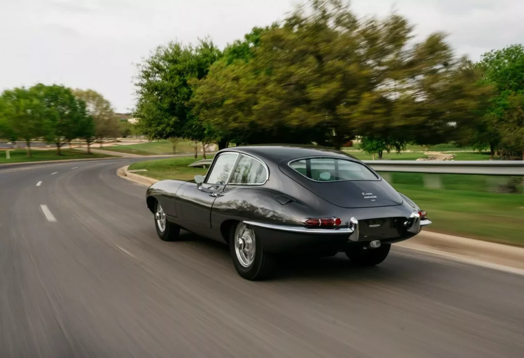 Este bello Jaguar E-Type funciona a pilas 9 Motor16 1975 Jaguar E Type EV Moment 5 Motor16