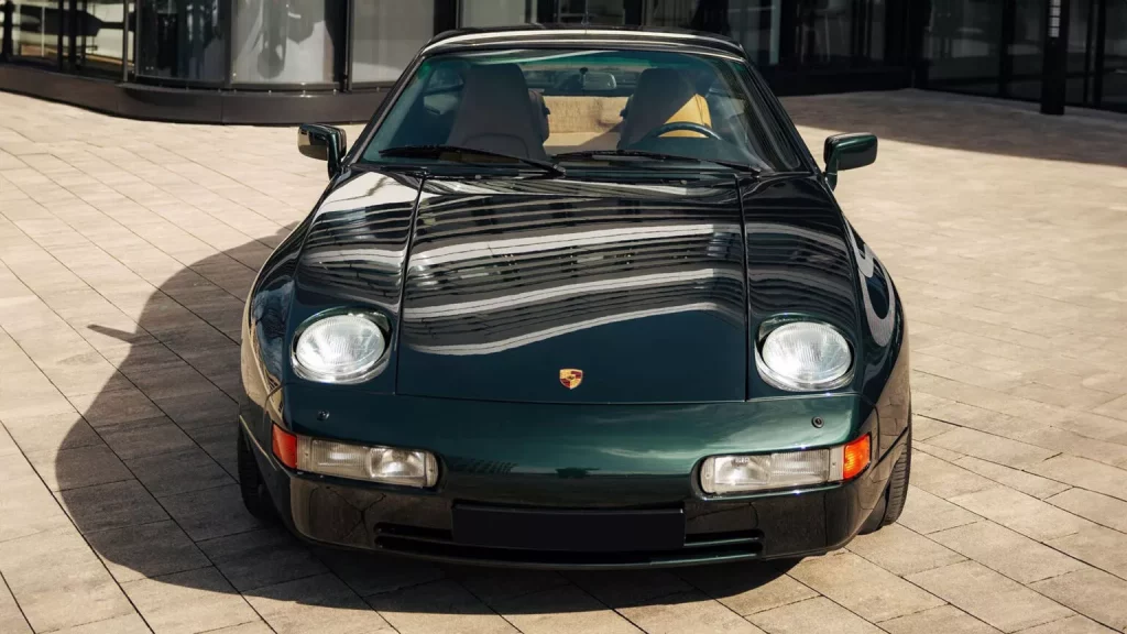 Este Porsche 928 no es normal. Y por eso su precio tampoco es normal 14 Motor16 1989 Porsche 928 Club Sport Broad Arrow 10 Motor16