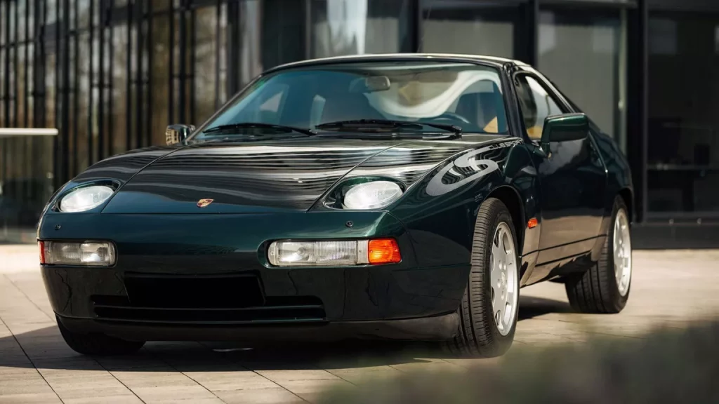 Este Porsche 928 no es normal. Y por eso su precio tampoco es normal 15 Motor16 1989 Porsche 928 Club Sport Broad Arrow 11 Motor16