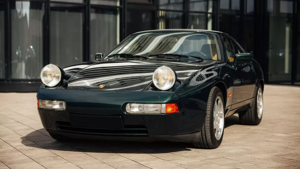 Este Porsche 928 no es normal. Y por eso su precio tampoco es normal 16 Motor16 1989 Porsche 928 Club Sport Broad Arrow 12 Motor16