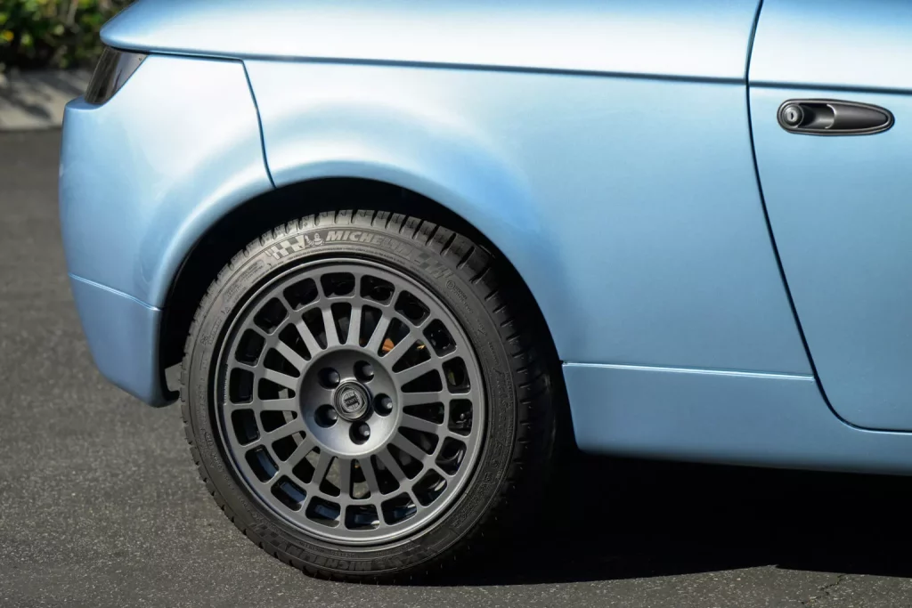 Lancia Hyena Zagato: El único que circula por Estados Unidos se vende 15 Motor16 1992 Lancia Hyena Zagato RM Sothebys 11 Motor16
