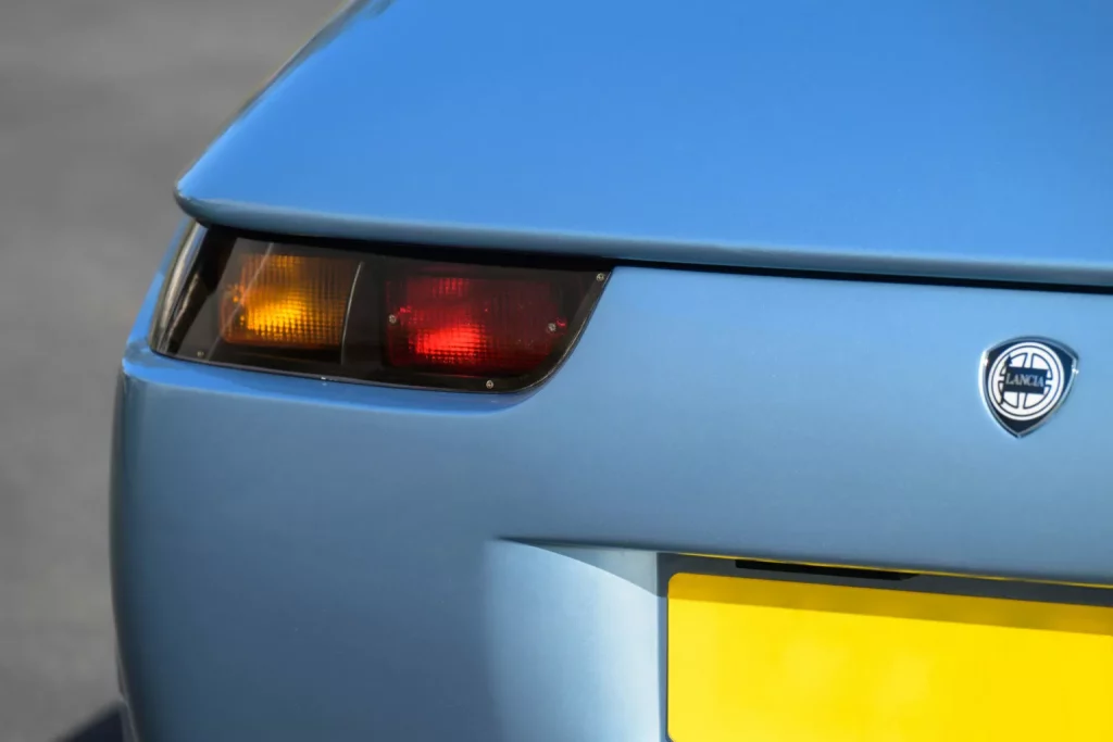 Lancia Hyena Zagato: El único que circula por Estados Unidos se vende 13 Motor16 1992 Lancia Hyena Zagato RM Sothebys 9 Motor16