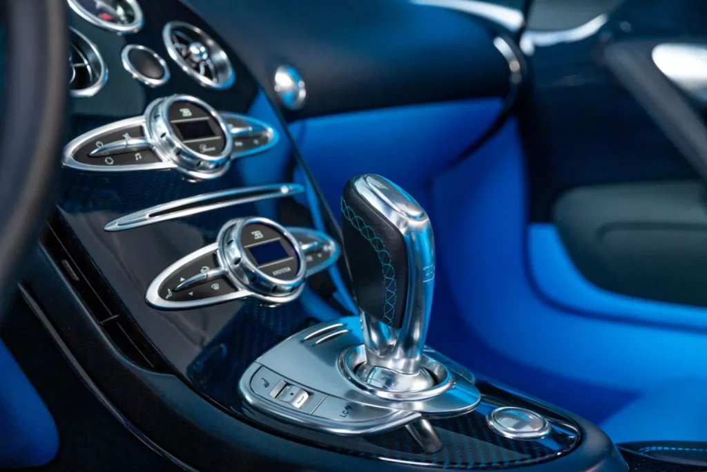 2014 Bugatti Veyron Grand Sport Vitesse Transformers Sothebys 13 Motor16