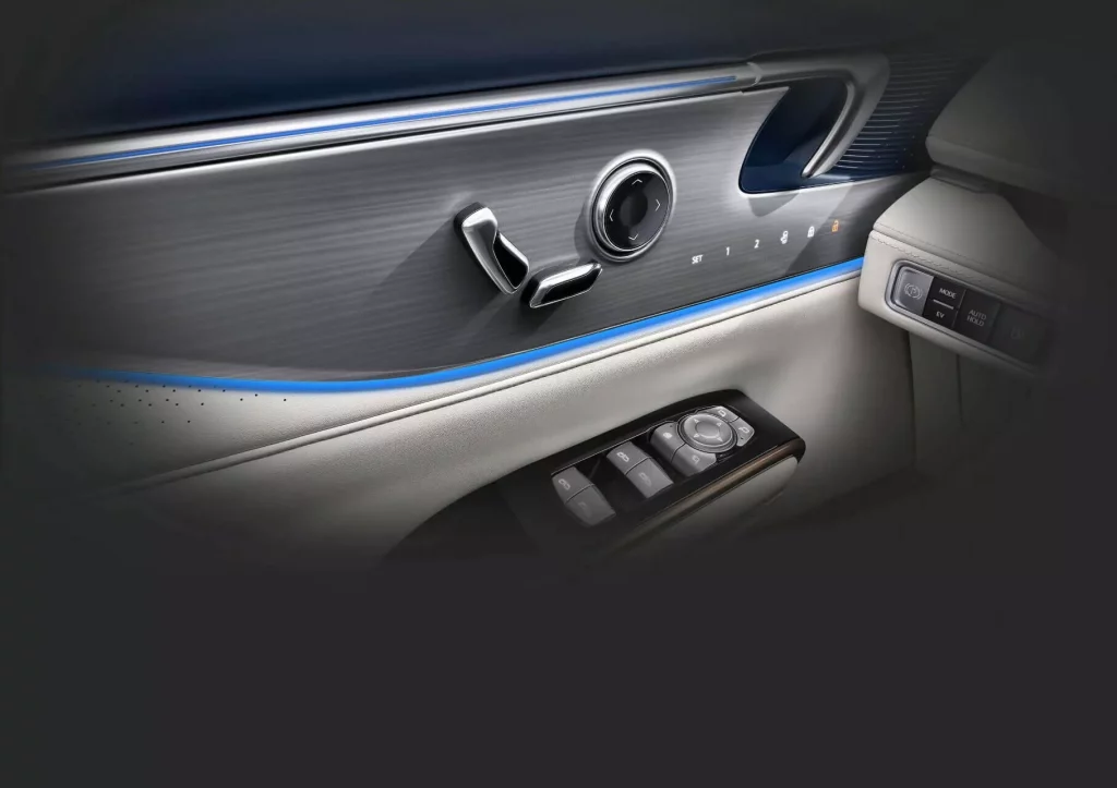 Buick GL8 Lu Zun: El monovolumen para ir al fin del mundo en primera clase 18 Motor16 2024 Buick GL8 Lu Zun PHEV 14 Motor16