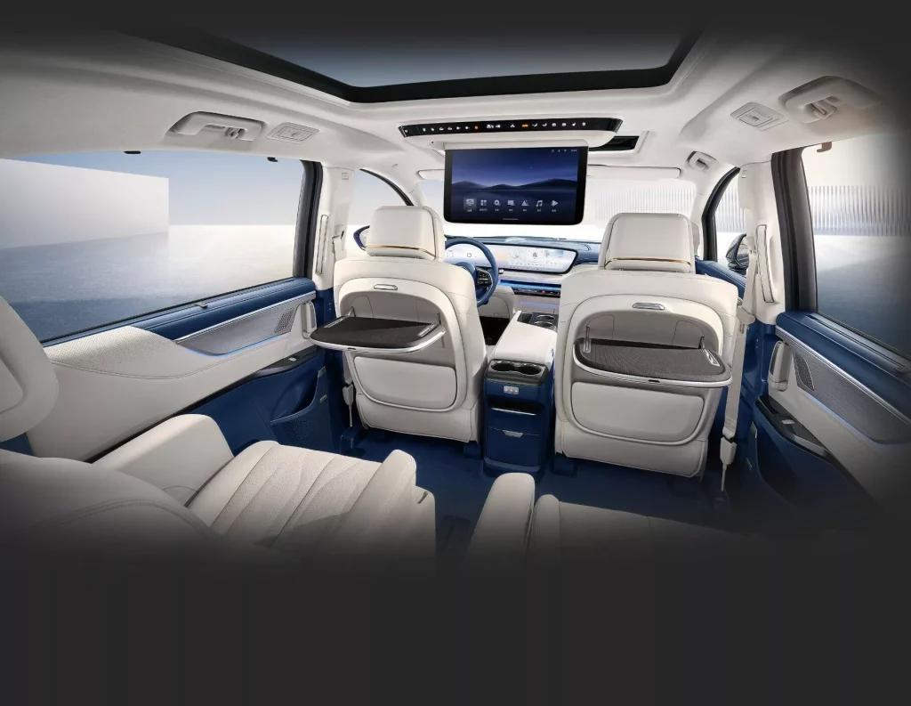2024 Buick GL8 Lu Zun PHEV. Imagen interior.