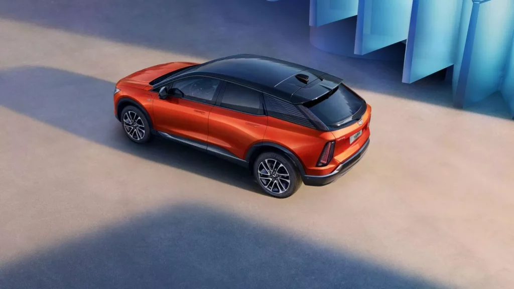 Cadillac Optiq: El SUV eléctrico de acceso a esta marca premium 1 Motor16 2024 Cadillac Optiq. China. Imagen trasera.