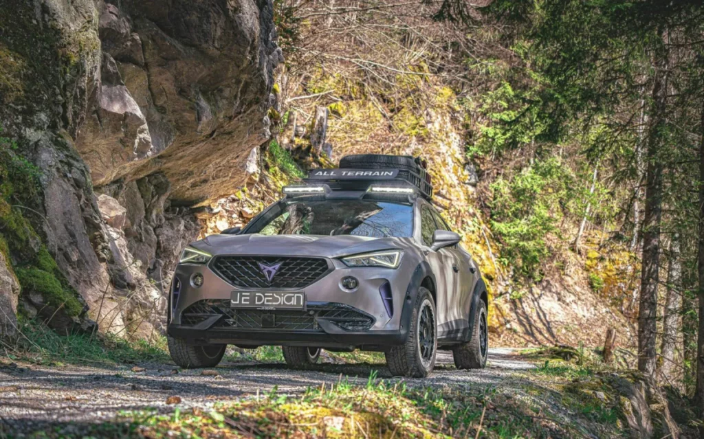El Cupra Formentor que soñaba ser Huracán Sterrato o 911 Dakar 1 Motor16 2024 Cupra Formentor All-Terrain. JE Design. Imagen delantera.