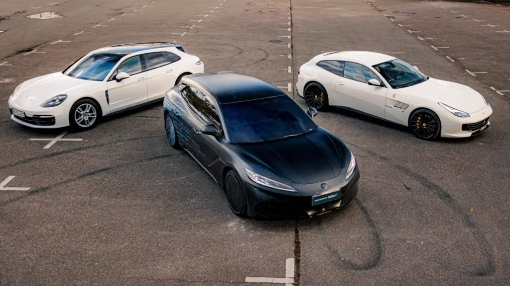 Denza Z9 GT: El shooting brake eléctrico que te dejará impresionado 1 Motor16 2024 Denza Z9 GT Teaser. Imagen rivales.
