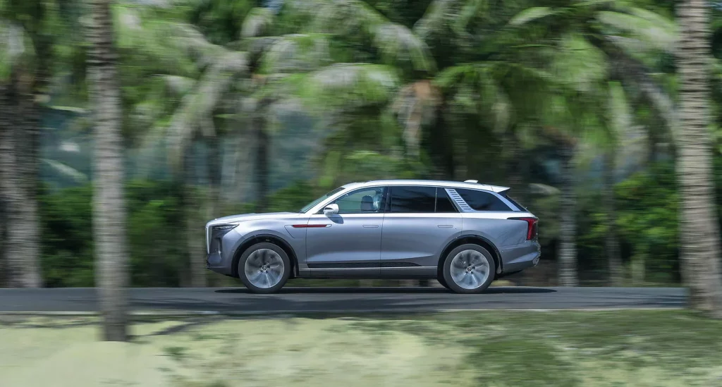 Hongqi E-HS9: El Rolls-Royce Cullinan chino se prepara para invadir Alemania 3 Motor16 2024 Hongqi E-HS9. Imagen barrido.