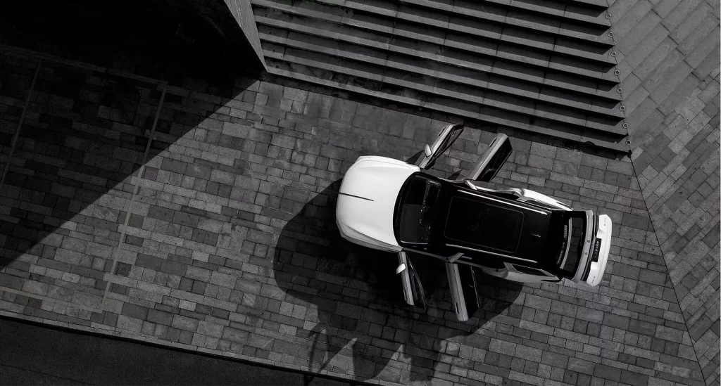 Hongqi E-HS9: El Rolls-Royce Cullinan chino se prepara para invadir Alemania 1 Motor16 2024 Hongqi E-HS9. Imagen superior.