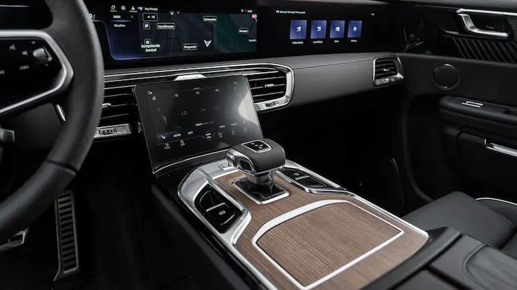 Hongqi E-HS9: El Rolls-Royce Cullinan chino se prepara para invadir Alemania 11 Motor16 2024 Hongqi E HS9 Alemania 6 Motor16