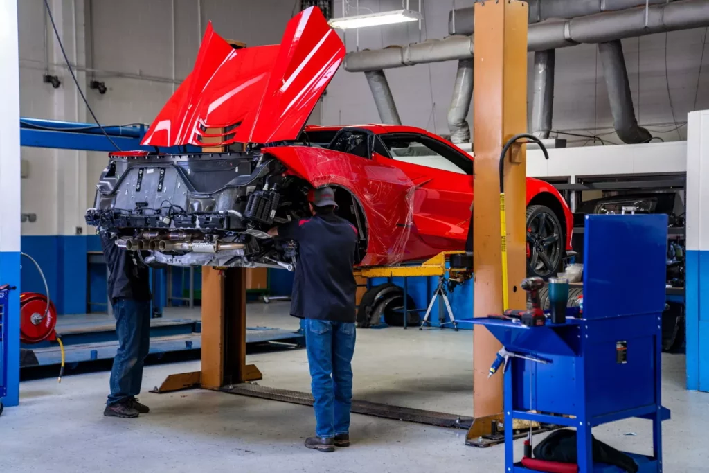 El primer Corvette electrificado, ahora también sobrealimentado 14 Motor16 2024 Lingenfelter Supercharged Corvette E Ray 11 Motor16