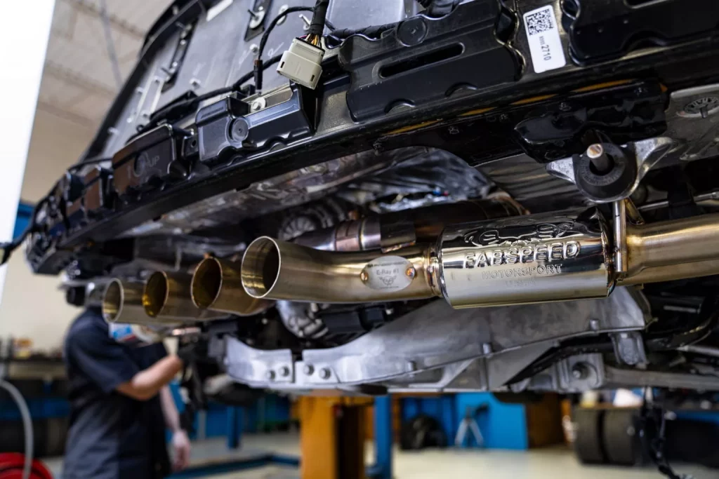 El primer Corvette electrificado, ahora también sobrealimentado 3 Motor16 2024 Corvette E-Ray Lingenfelter Supercharged. Imagen escape.
