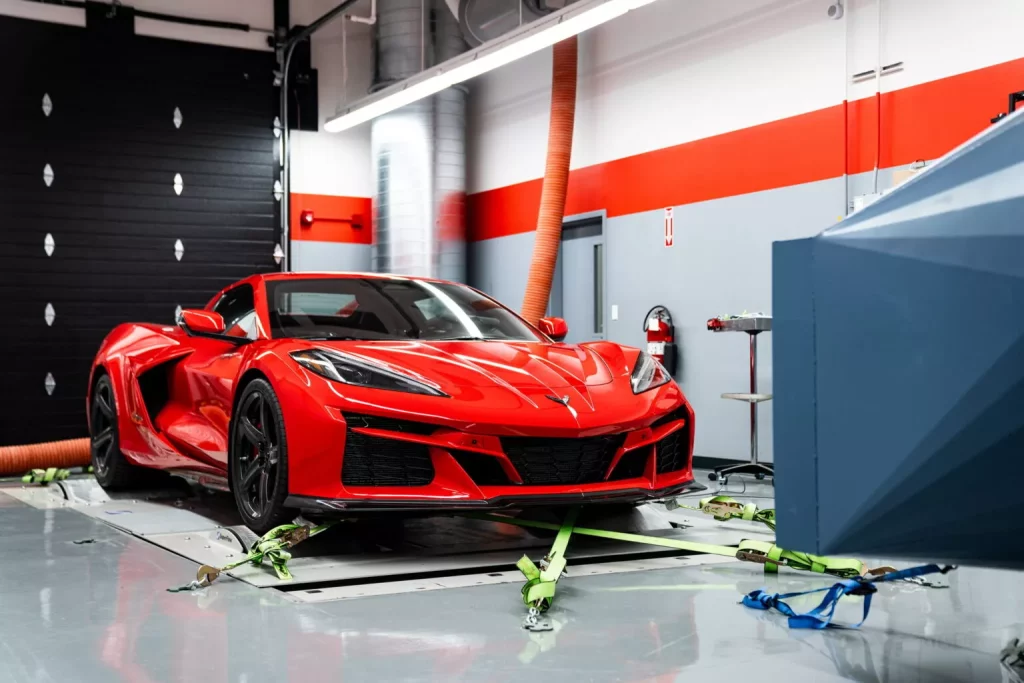 El primer Corvette electrificado, ahora también sobrealimentado 12 Motor16 2024 Lingenfelter Supercharged Corvette E Ray 9 Motor16